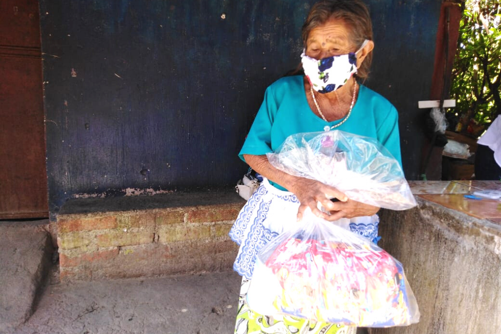 La dotación de alimentos se realizó a familias de Jutiapa.