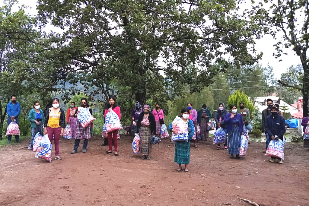 315 familias de Totonicapán fueron beneficiadas con alimentos.