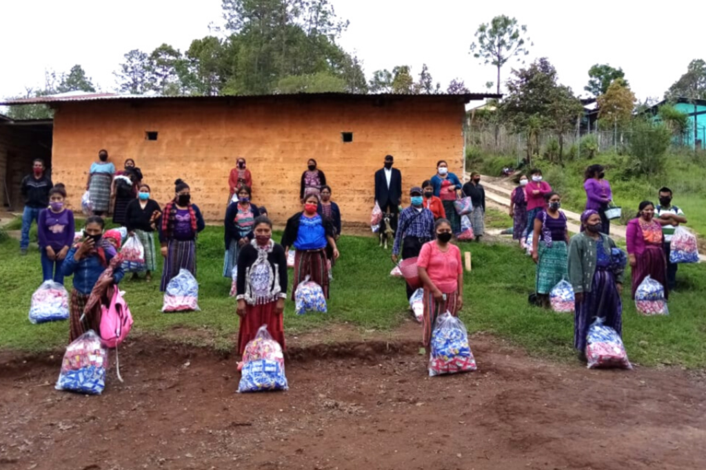315 familias de Totonicapán fueron beneficiadas con alimentos.