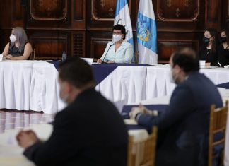 Thelma Portillo, secretaria de SOSEP, preside la primera reunión extraordinaria de CONAPROV.