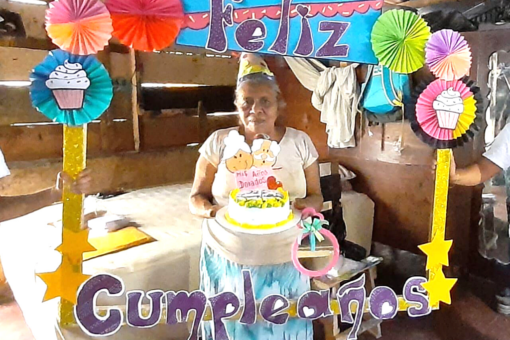 Mis Años Dorados de Pueblo Nuevo, Suchitepéquez, celebró los cumpleaños de los adultos mayores