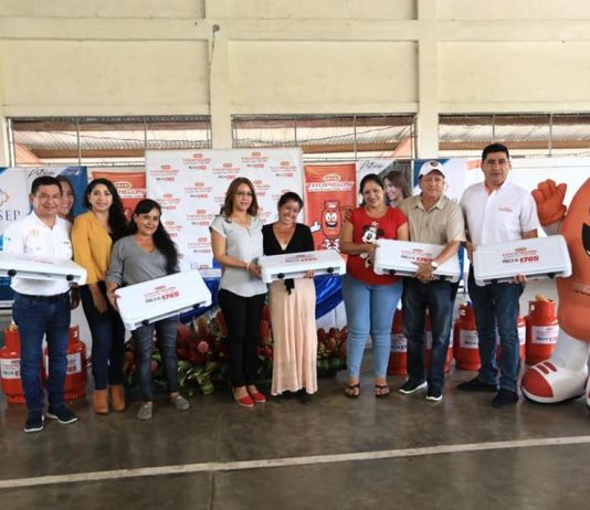 ENTREGA DE ESTUFAS EN RETALHULEU