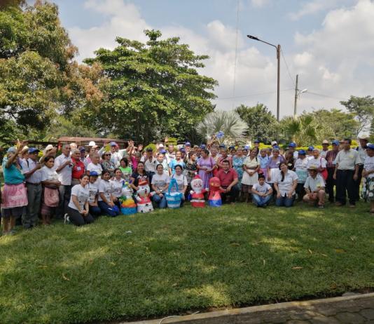 ACTIVIDAD RECREATIVA ENTRE CENTROS MIS AÑOS DORADOS